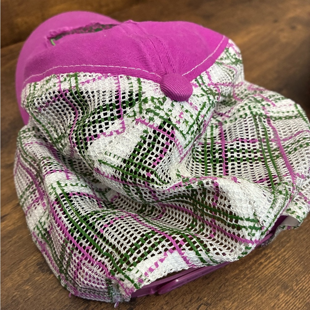 Women’s John Deere Trucker Hat - Picture 3 of 6
